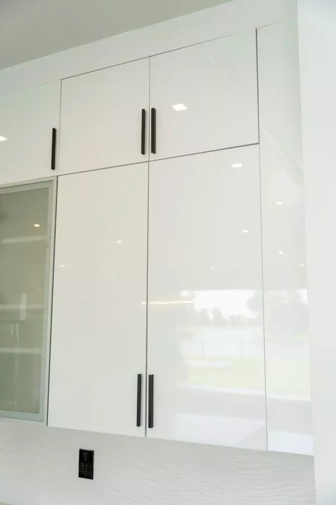 European style frameless cabinets are the hottest style in the market, and for good reason. They're sleek, modern, and incredibly stylish